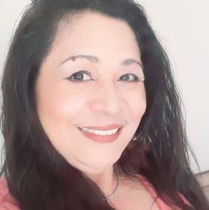 Meet your Posher, Zaida